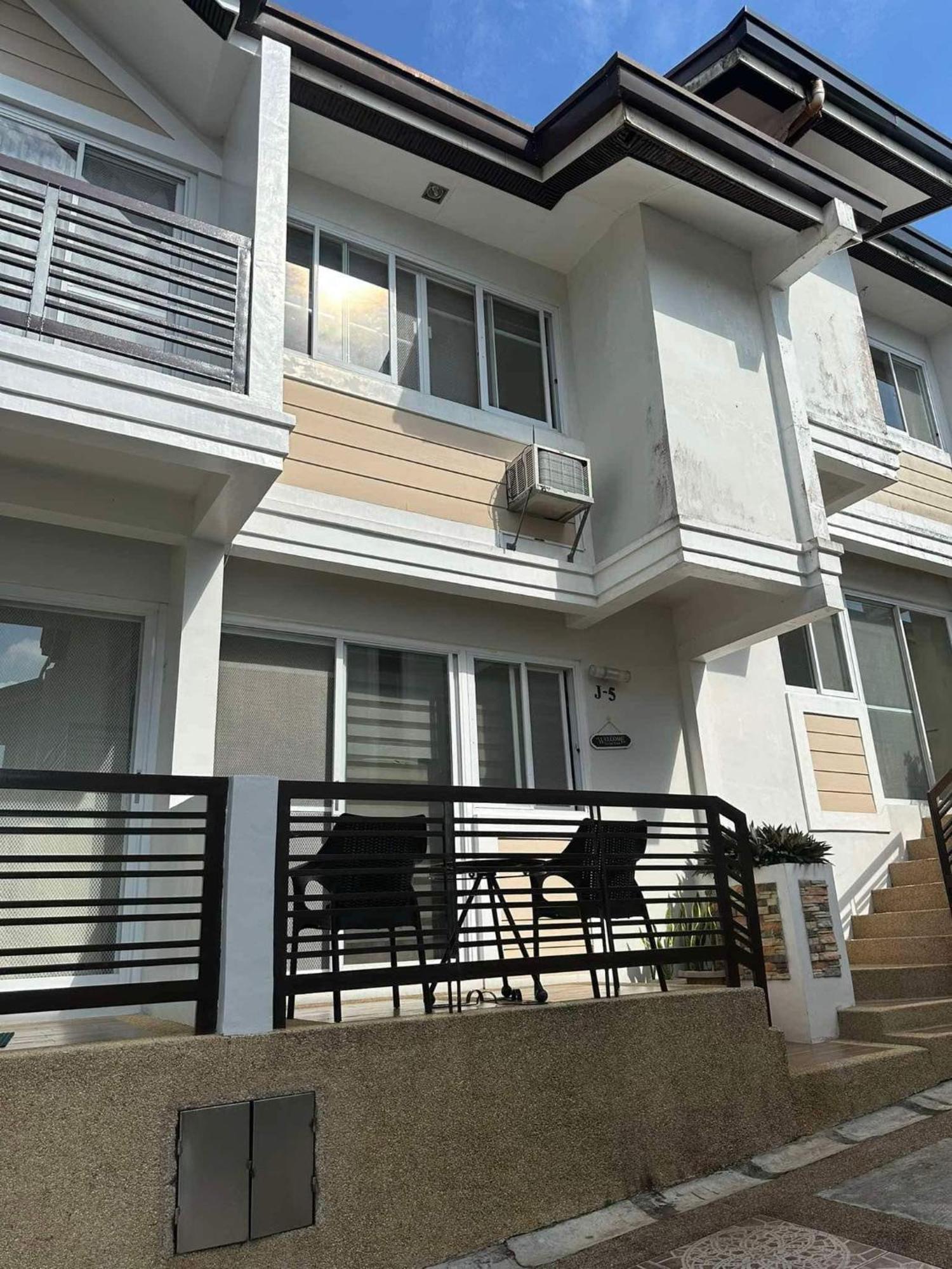 Tagaytay Hampton Villa Tagaytay City Exterior photo