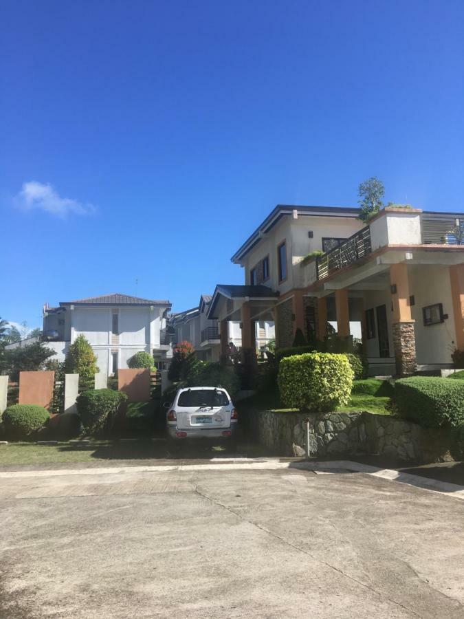 Tagaytay Hampton Villa Tagaytay City Exterior photo